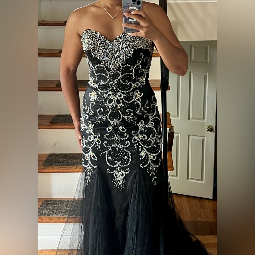 Formal evening gown w/ sequin detailing